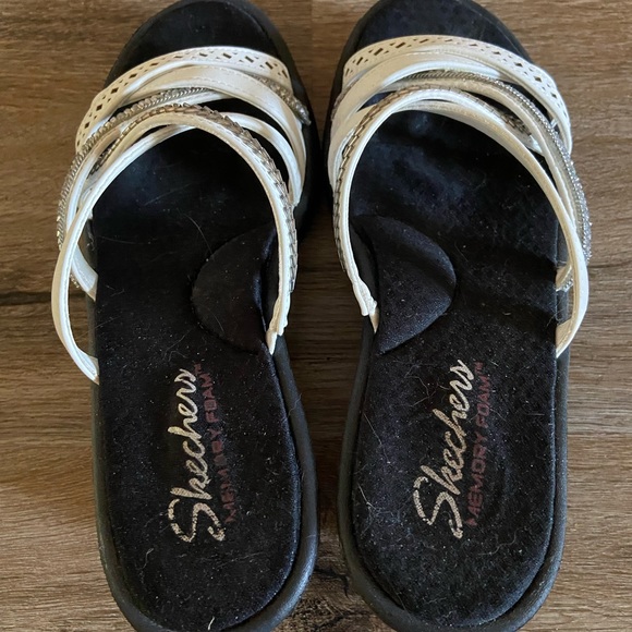 Skechers Memory Foam wedges size 7 - Picture 2 of 5